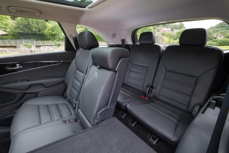 Интерьер Kia Sorento EcoDynamics (UM) 2015 года  (UK) (фото 5 из 40)